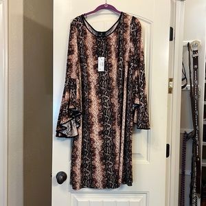 NWT Ronni Nicole dress. Size 1xl